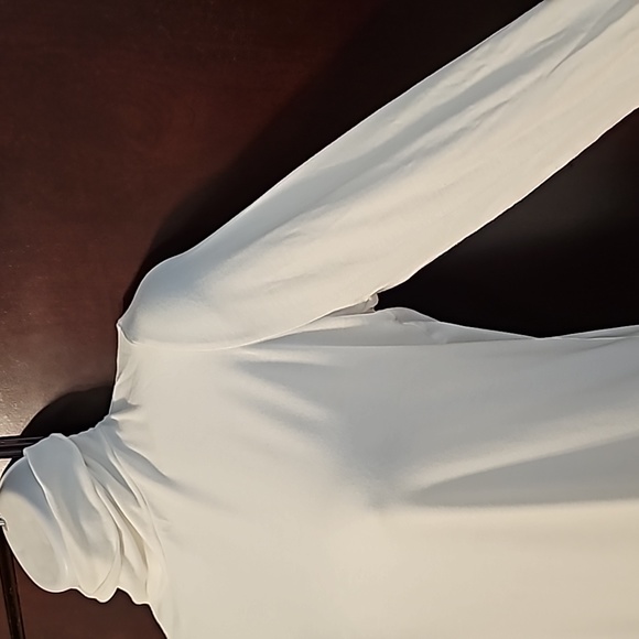 Tahari Extra Small Turtleneck EUC - Picture 2 of 6